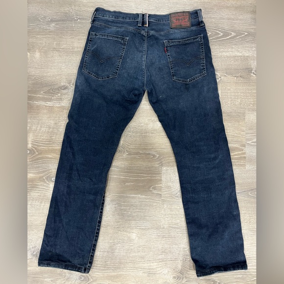 Dark Navy Blue Vintage Levi Jeans - Picture 3 of 4